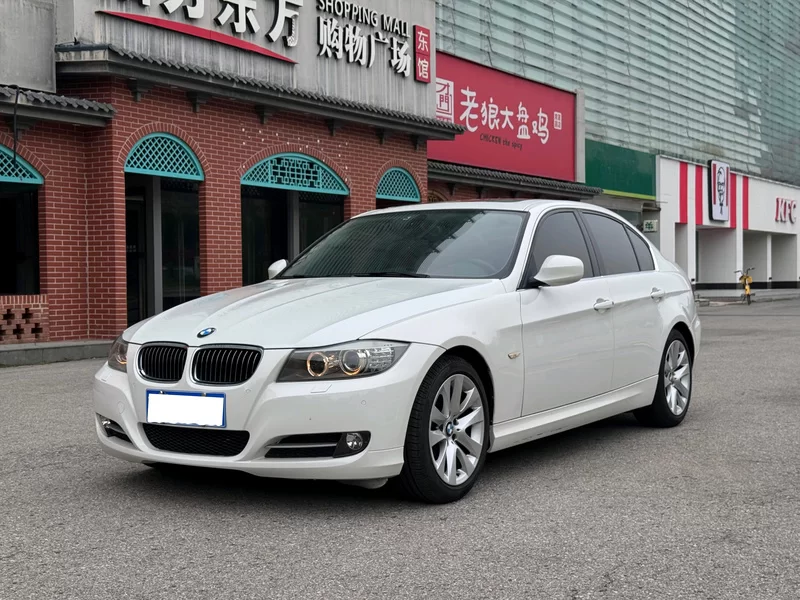 BMW 3 Series (Imported) 2010 car image 