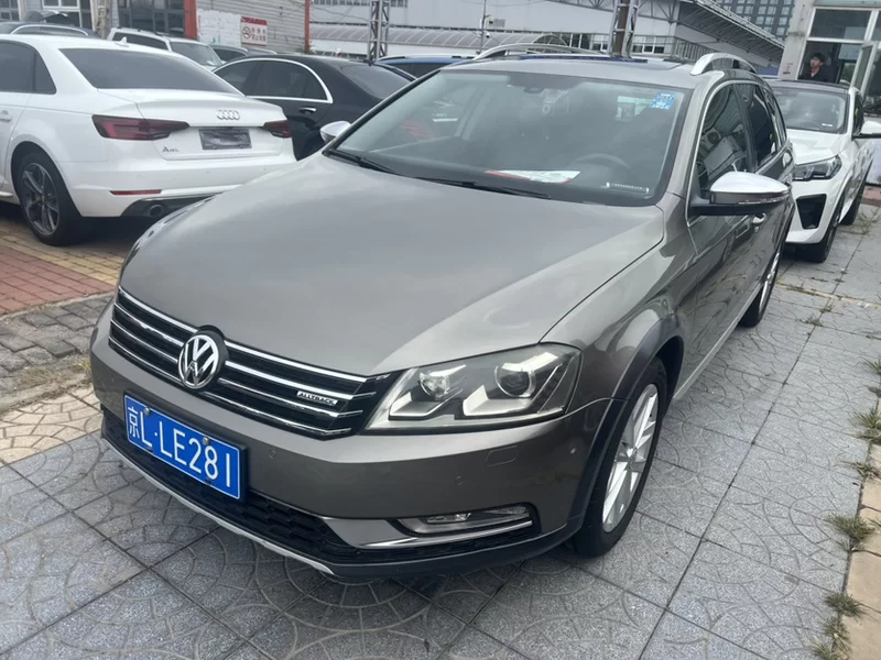 Volkswagen Magotan (Imported) 2013 car image 