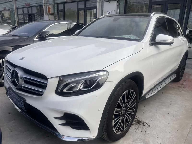 Mercedes-Benz GLC Class 2019 car image 