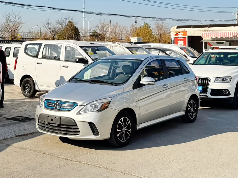 Jetour 2017 car image 