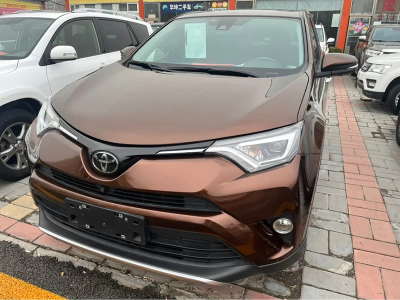 Toyota RAV4 2019 Toyota RAV4 2019 car image