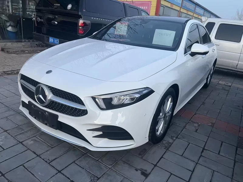 Mercedes-Benz A Class 2019 car image 