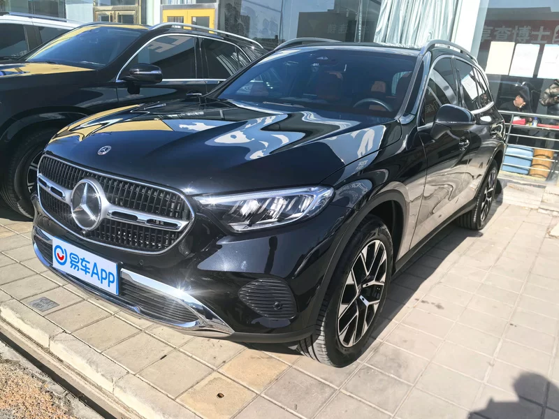Mercedes-Benz GLC Class 2023 car image 