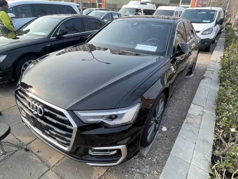 Audi A6L 2018 car image 